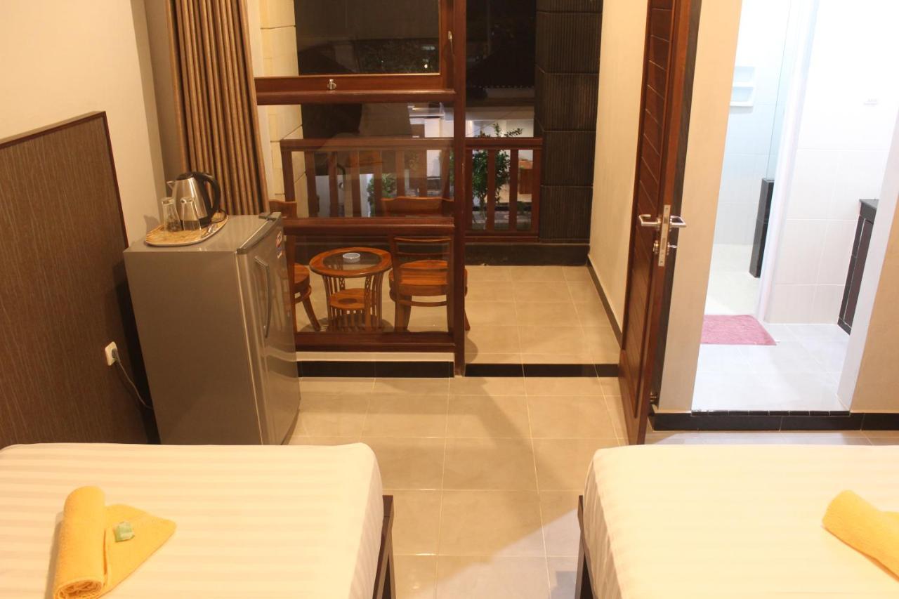 Collection O Bali Near Kedonanan Beach Formerly New Asta Graha Homestay Jimbaran (Bali) Exterior photo